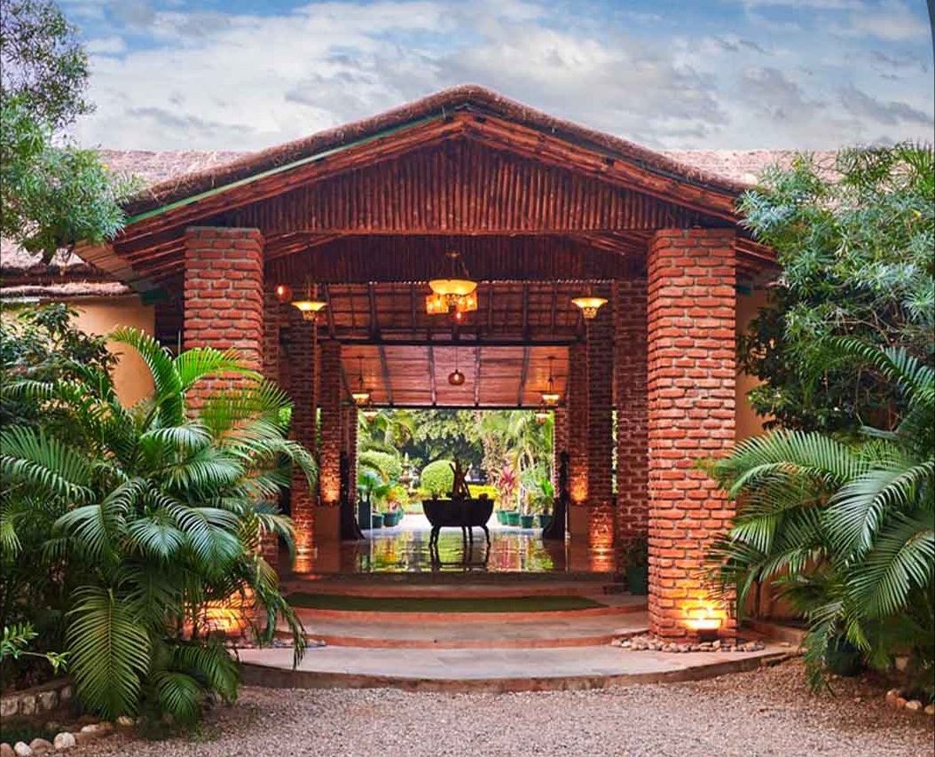 Saalora Corbett Resort 6